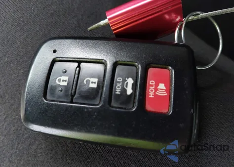 2015 Toyota Avalon Limited z USA, uszkodzony, nr VIN 4T1BK1EB8FU148039